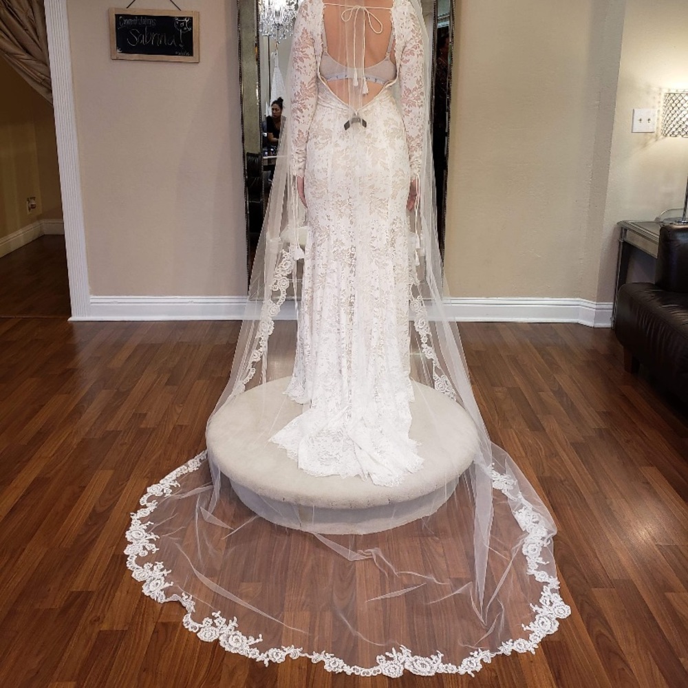 BRAND NEW VEIL